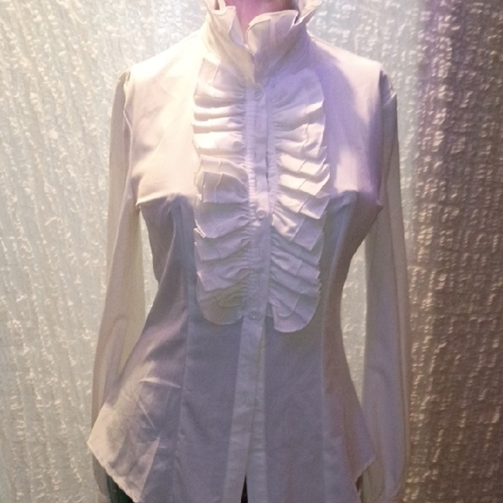 Elegant White Ruffled Women's Top